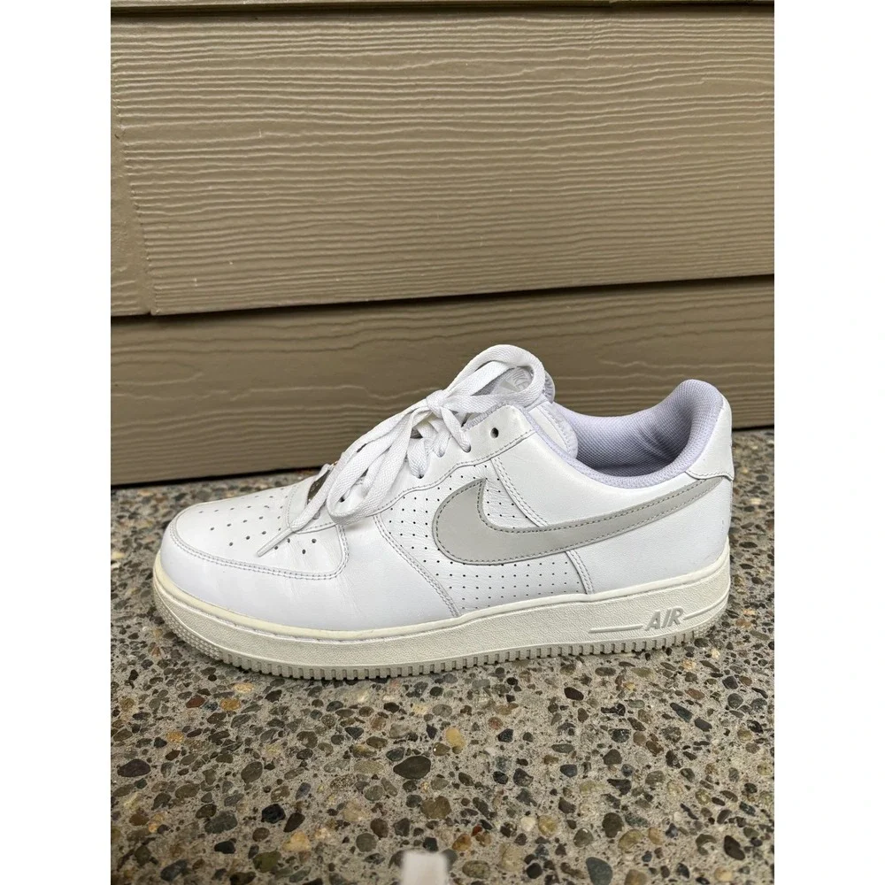 Nike men’s air